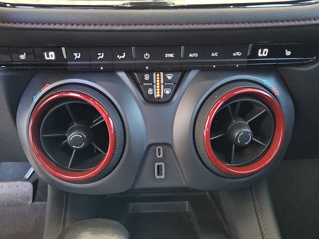 Used 2021 Chevrolet Blazer RS w/ Driver Confidence II Package FWD image 13