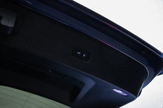 Used 2021 Audi Q8 Premium Plus image 20