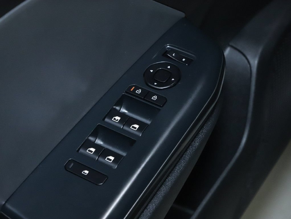 Used 2025 Kia K4 FWD image 16
