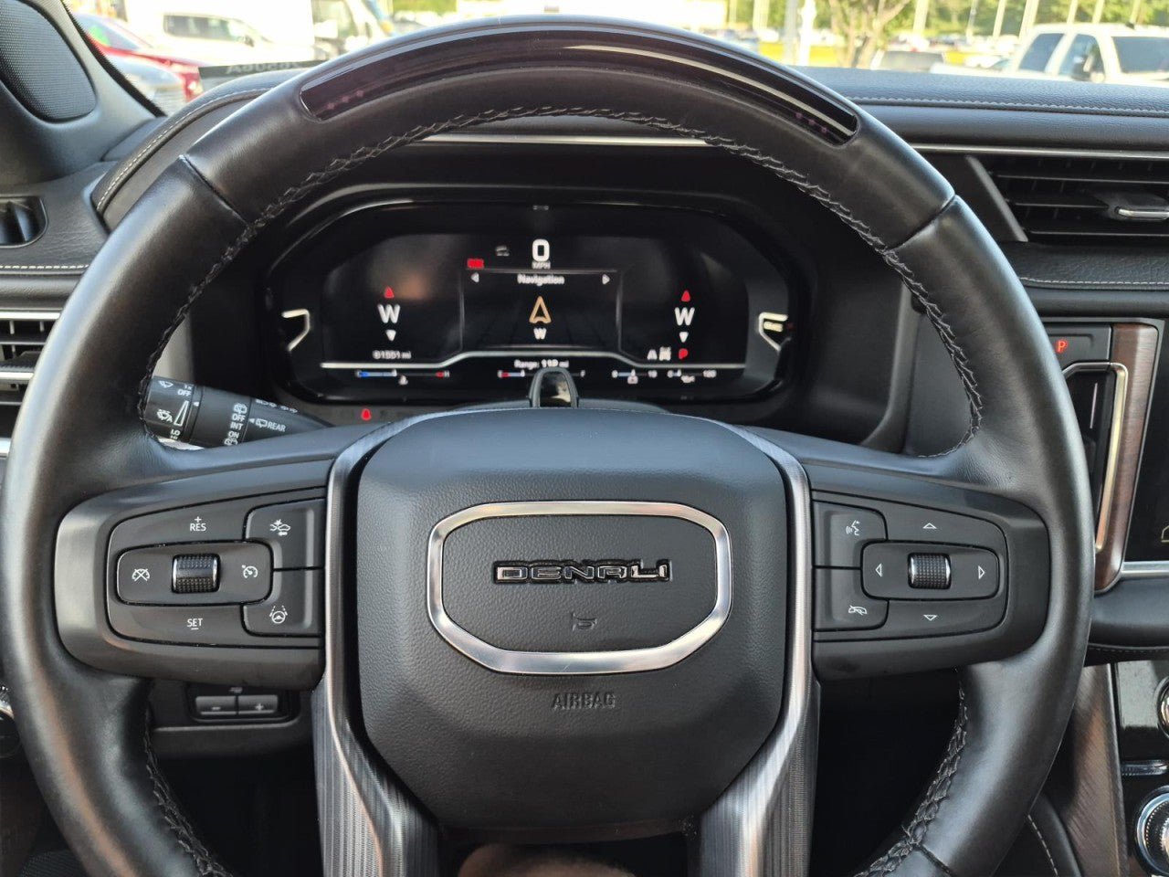 Used 2023 GMC Yukon Denali Ultimate w/ LPO, Floor Liner Package AWD/4WD image 27