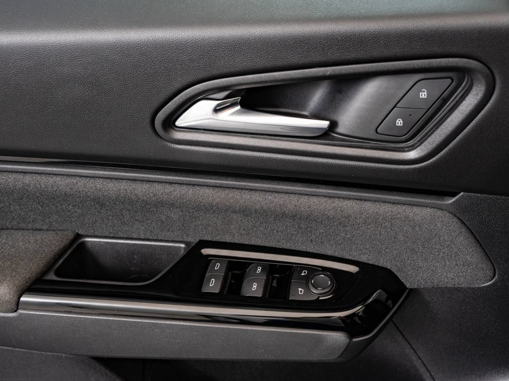 Used 2024 Honda Prologue EX image 24