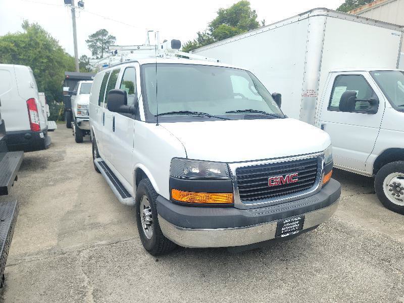 Used 2016 GMC Savana 2500 RWD image 3