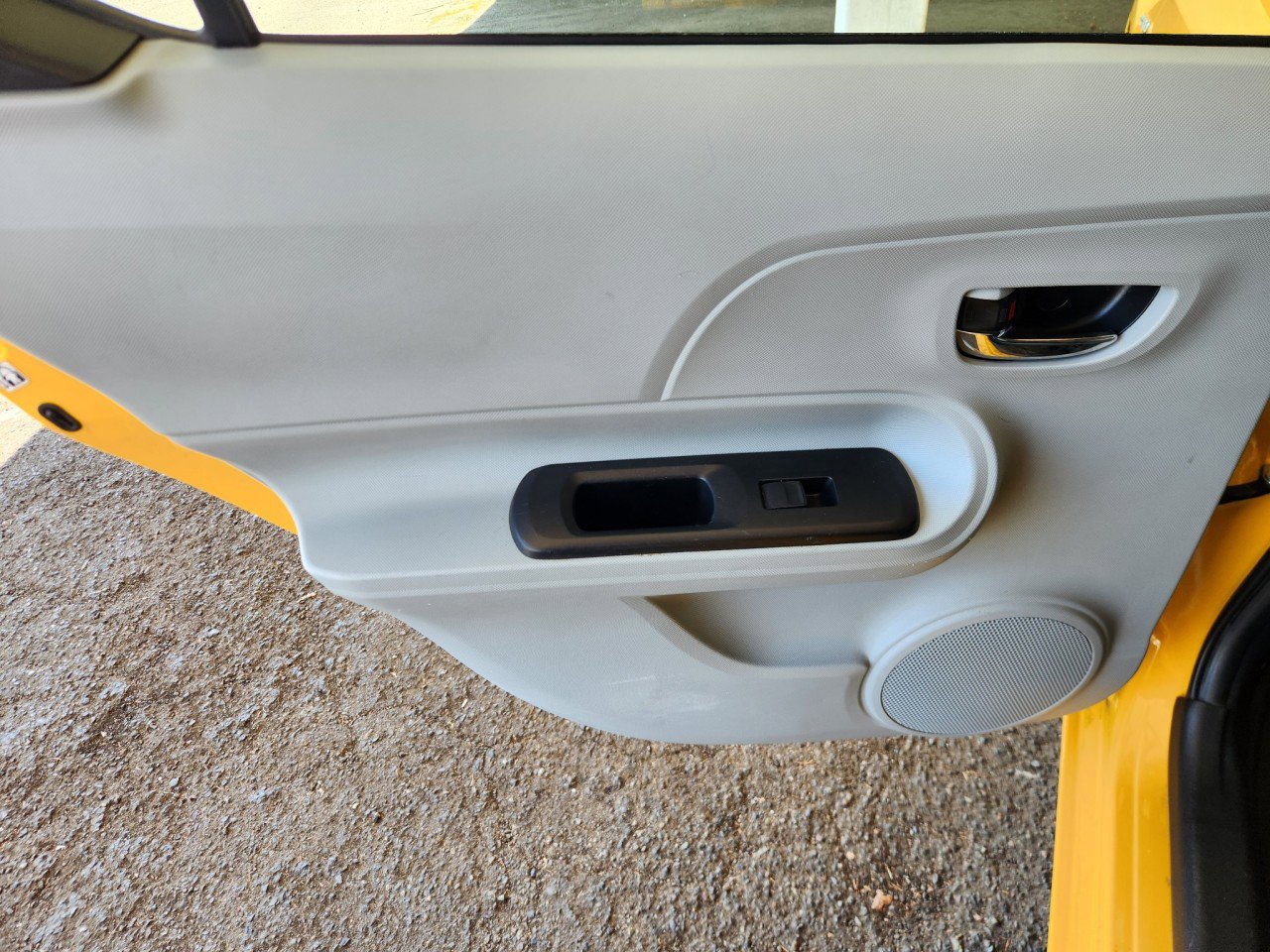 Used 2014 Toyota Prius C Two FWD image 12