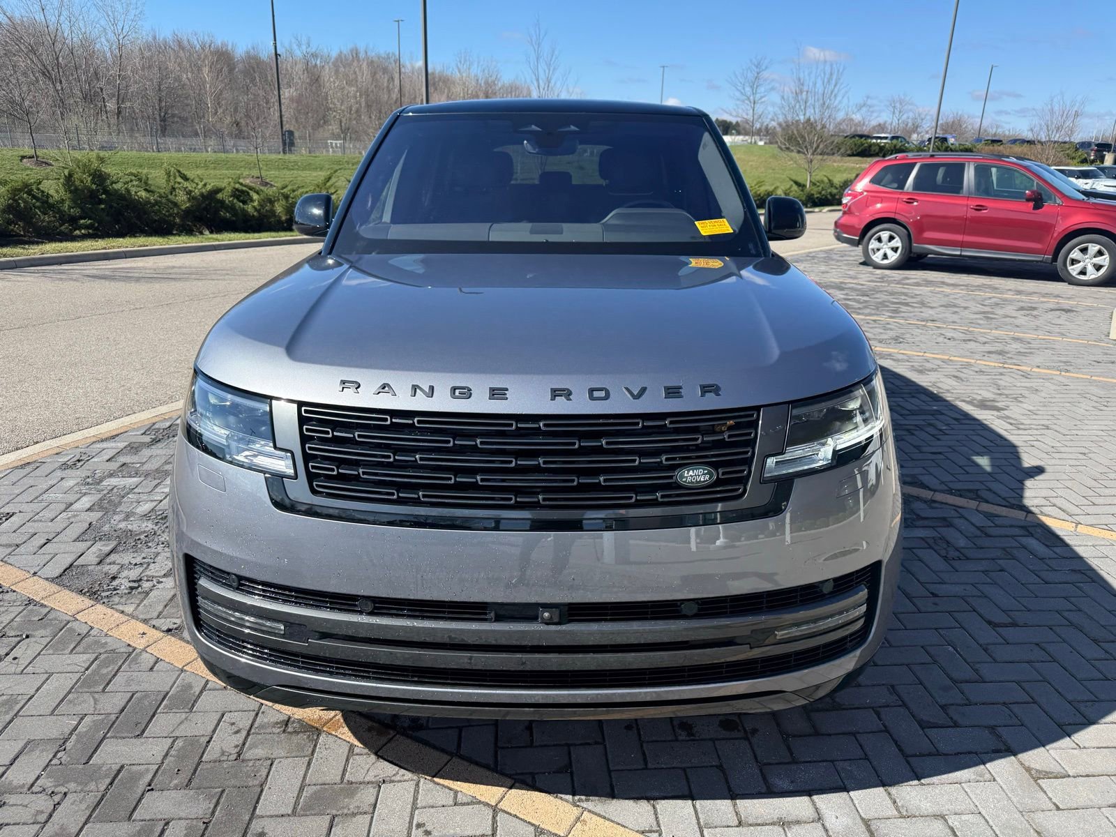 Used 2023 Land Rover Range Rover SE image 2