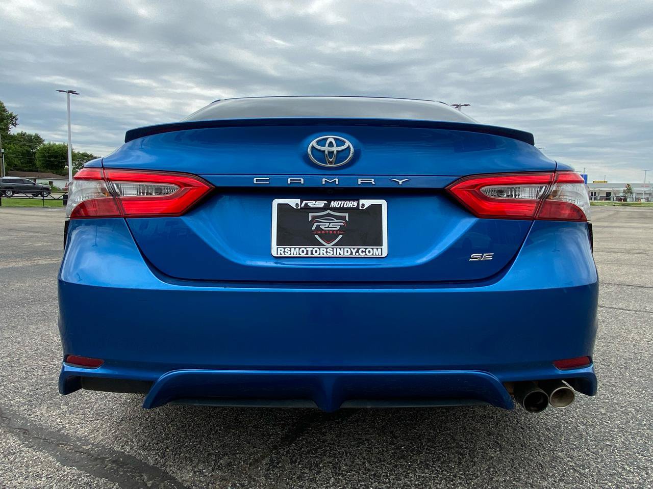 Used 2018 Toyota Camry SE w/ Moonroof Package FWD image 5