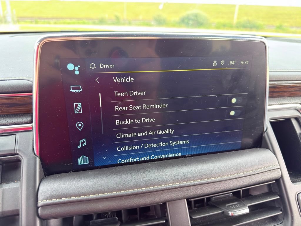 Used 2024 Chevrolet Tahoe Premier AWD/4WD image 43