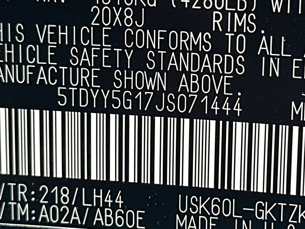 Used 2018 Toyota Sequoia Platinum image 34