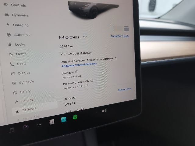 Used 2023 Tesla Model Y Long Range image 12