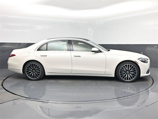 Used 2022 Mercedes-Benz S 580 4MATIC Sedan w/ Rear Seat Package image 44