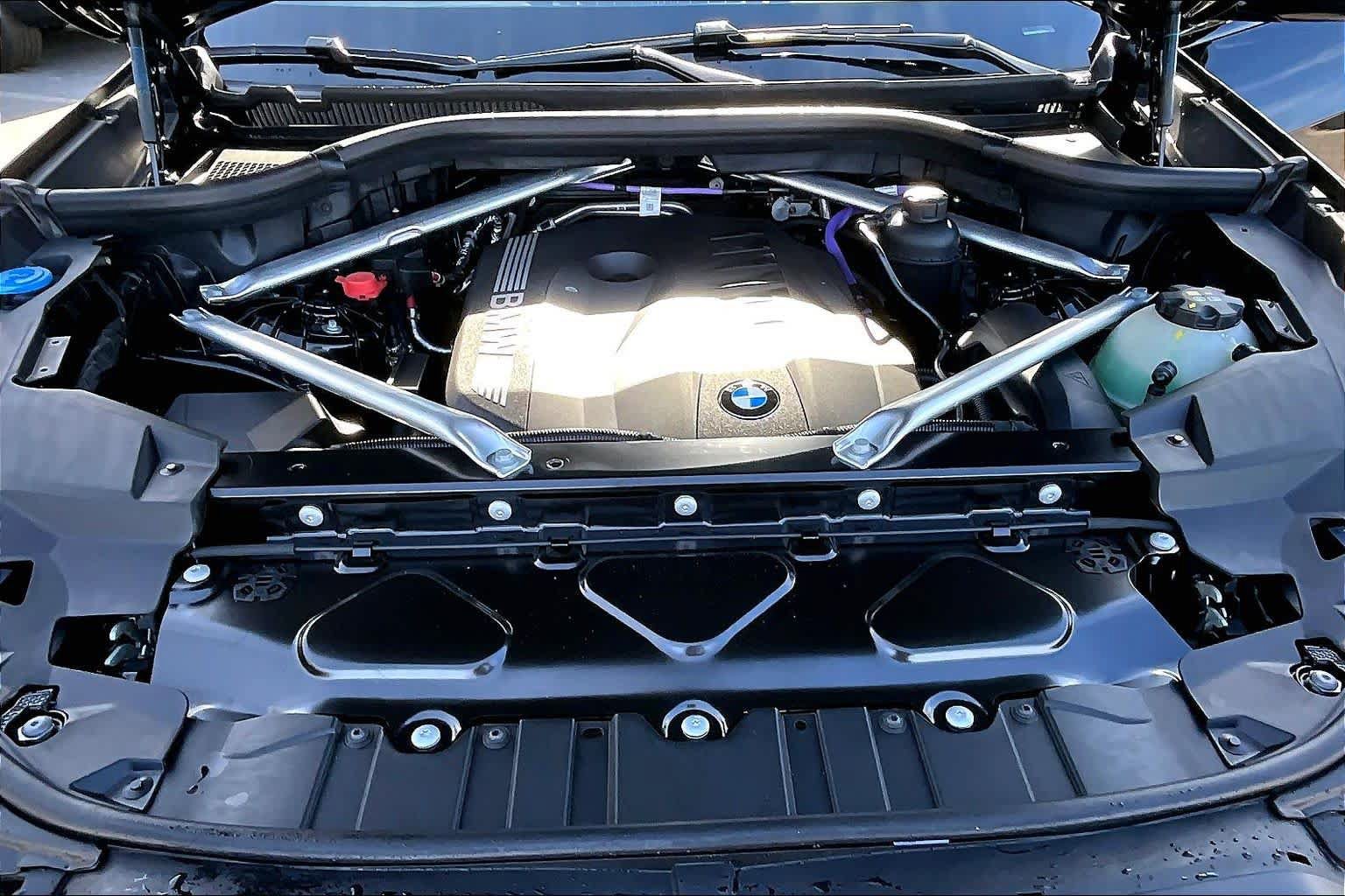 New 2026 BMW X5 xDrive40i w/ Executive Package AWD/4WD image 16