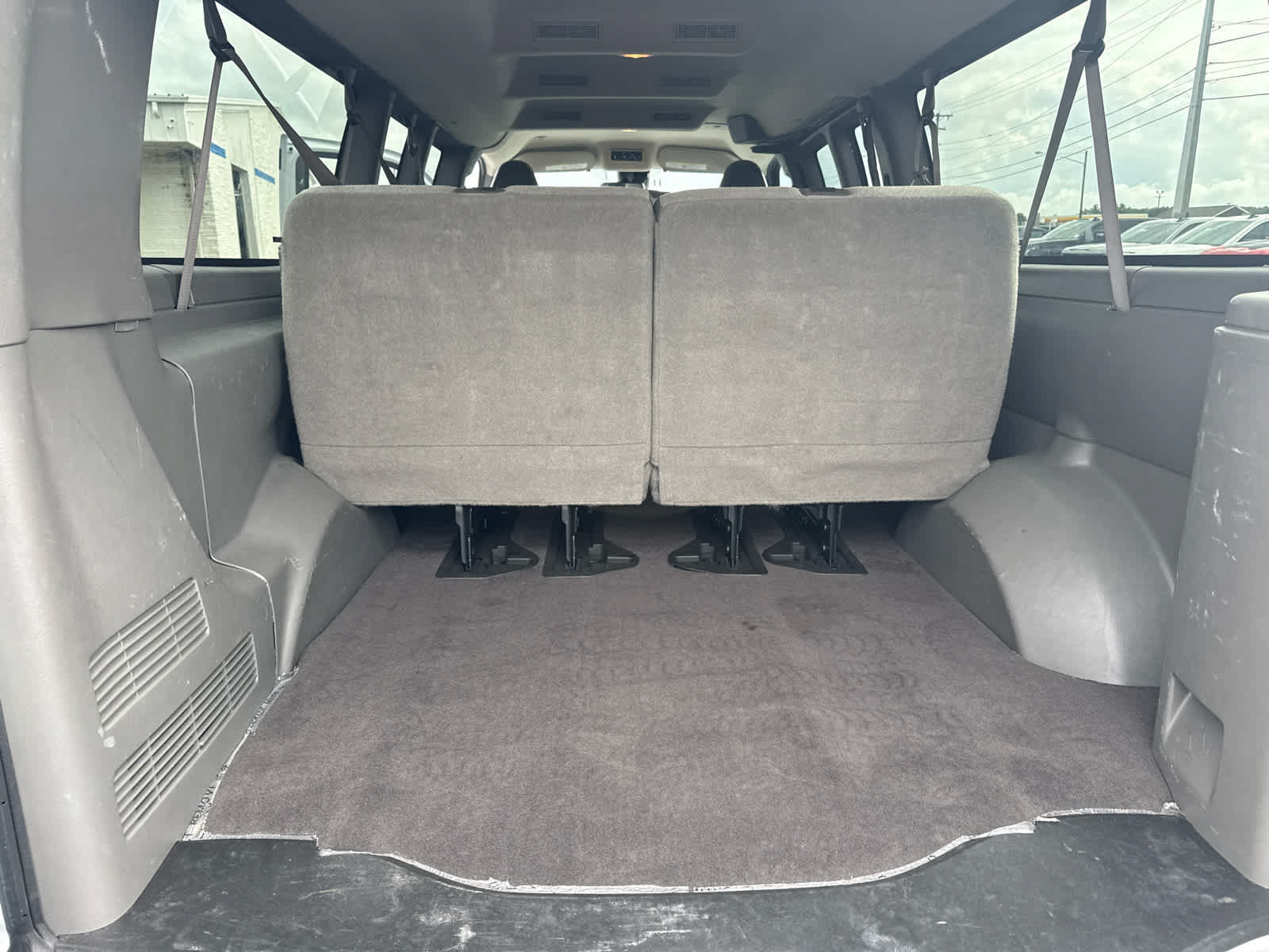 Certified 2024 Chevrolet Express 3500 LT w/ LT Preferred Equipment Group RWD image 22