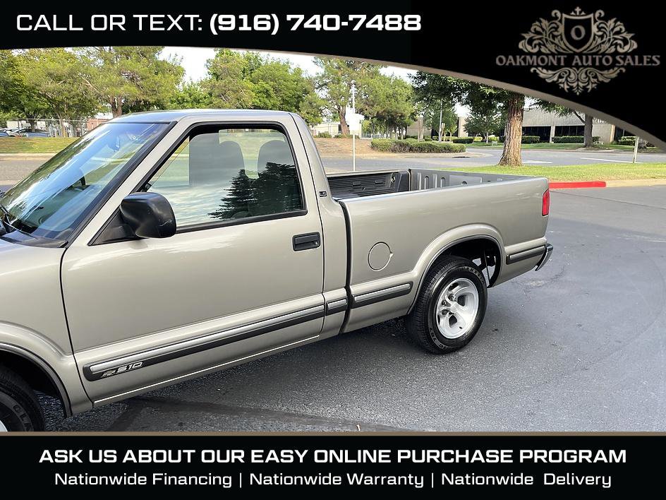 Used 1999 Chevrolet S10 Pickup LS w/ Preferred Equipment Group RWD image 4