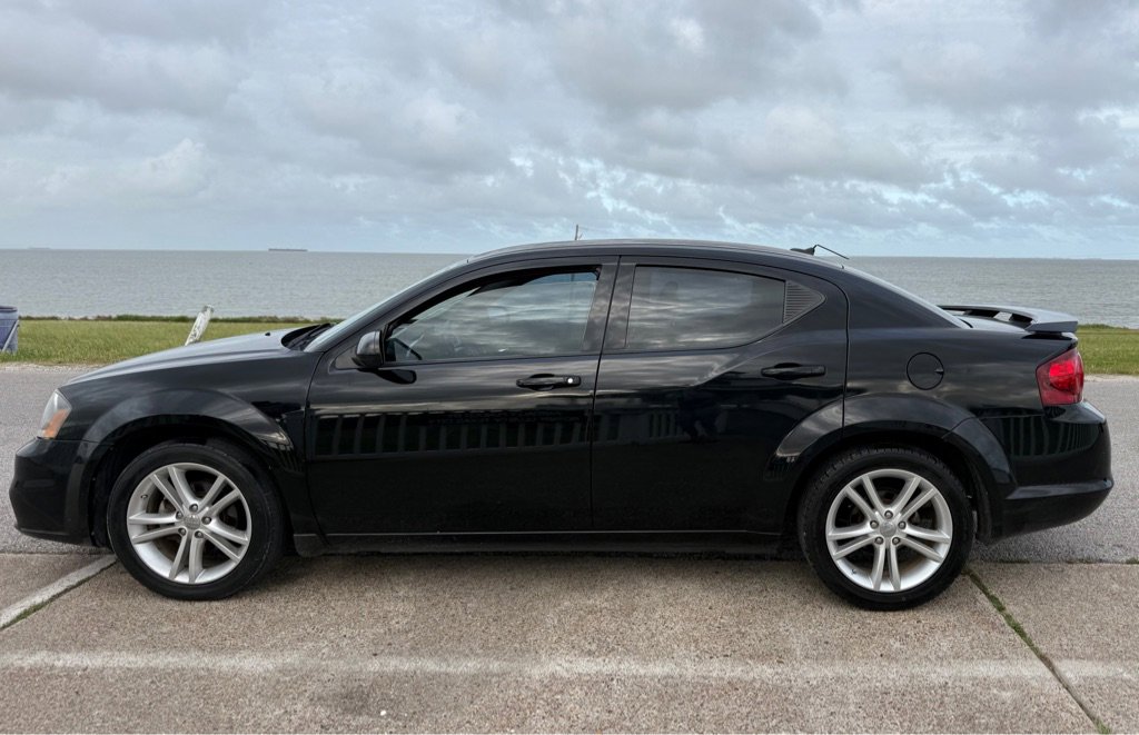 Used 2013 Dodge Avenger SXT w/ Rallye Appearance Group image 8