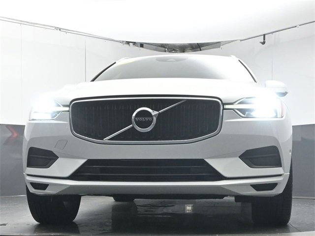 Used 2018 Volvo XC60 T5 Momentum w/ Vision Package image 34