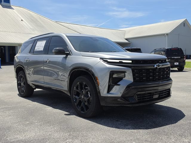 New 2026 Chevrolet Traverse RS w/ LPO, Floor Liner Package FWD image 2