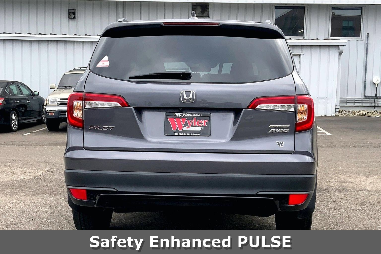 Used 2022 Honda Pilot Special Edition image 3