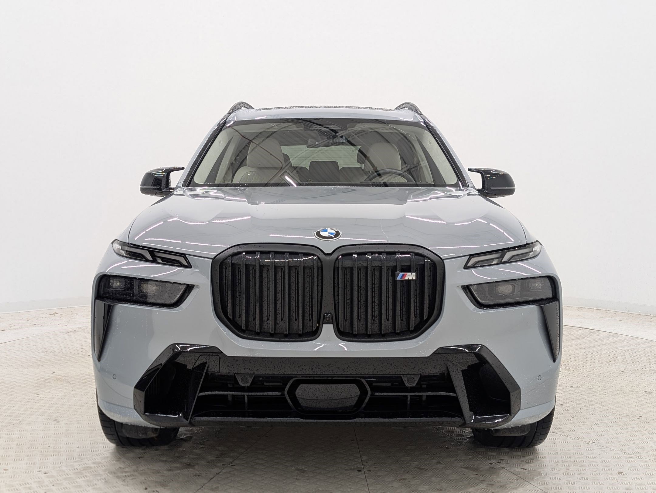 Used 2023 BMW X7 M60i w/ Executive Package image 6