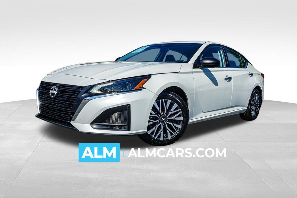 Used 2025 Nissan Altima 2.5 SV