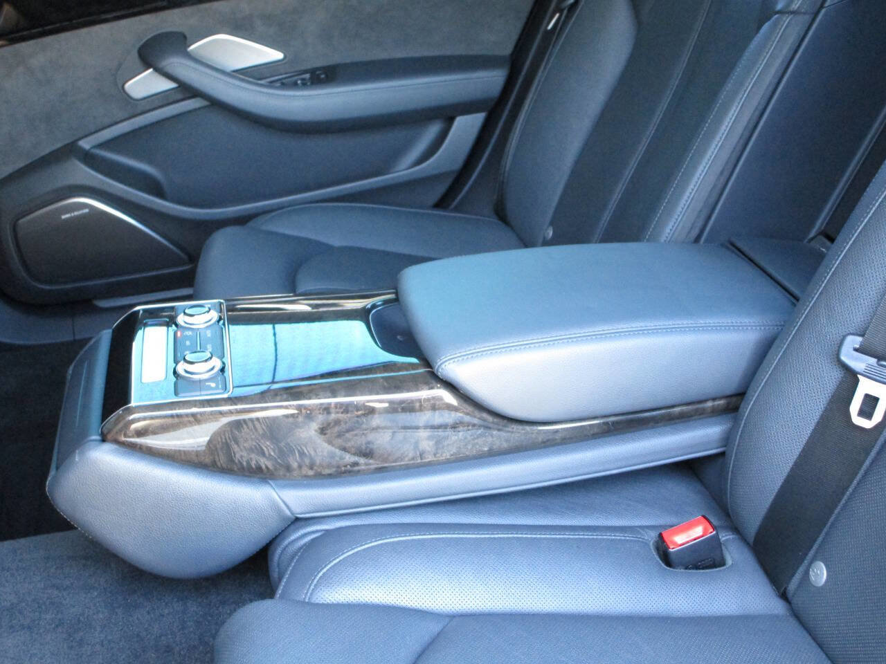 Used 2015 Audi A8 L 4.0T w/ Premium Package image 14