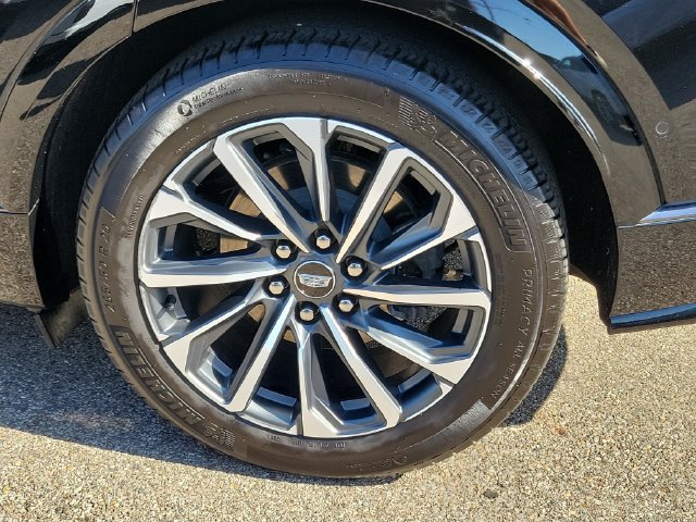 Certified 2024 Cadillac Lyriq Sport AWD/4WD image 6