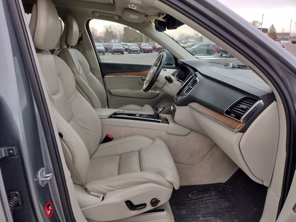 Used 2016 Volvo XC90 T6 Inscription image 12