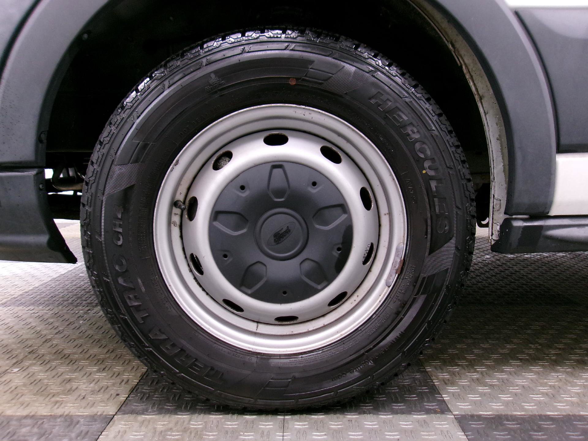 Used 2015 Ford Transit 150 130 Medium Roof image 15