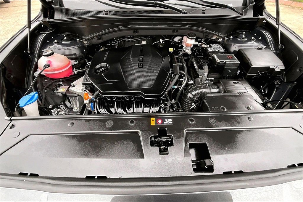 Used 2023 Hyundai Santa Fe SE image 9