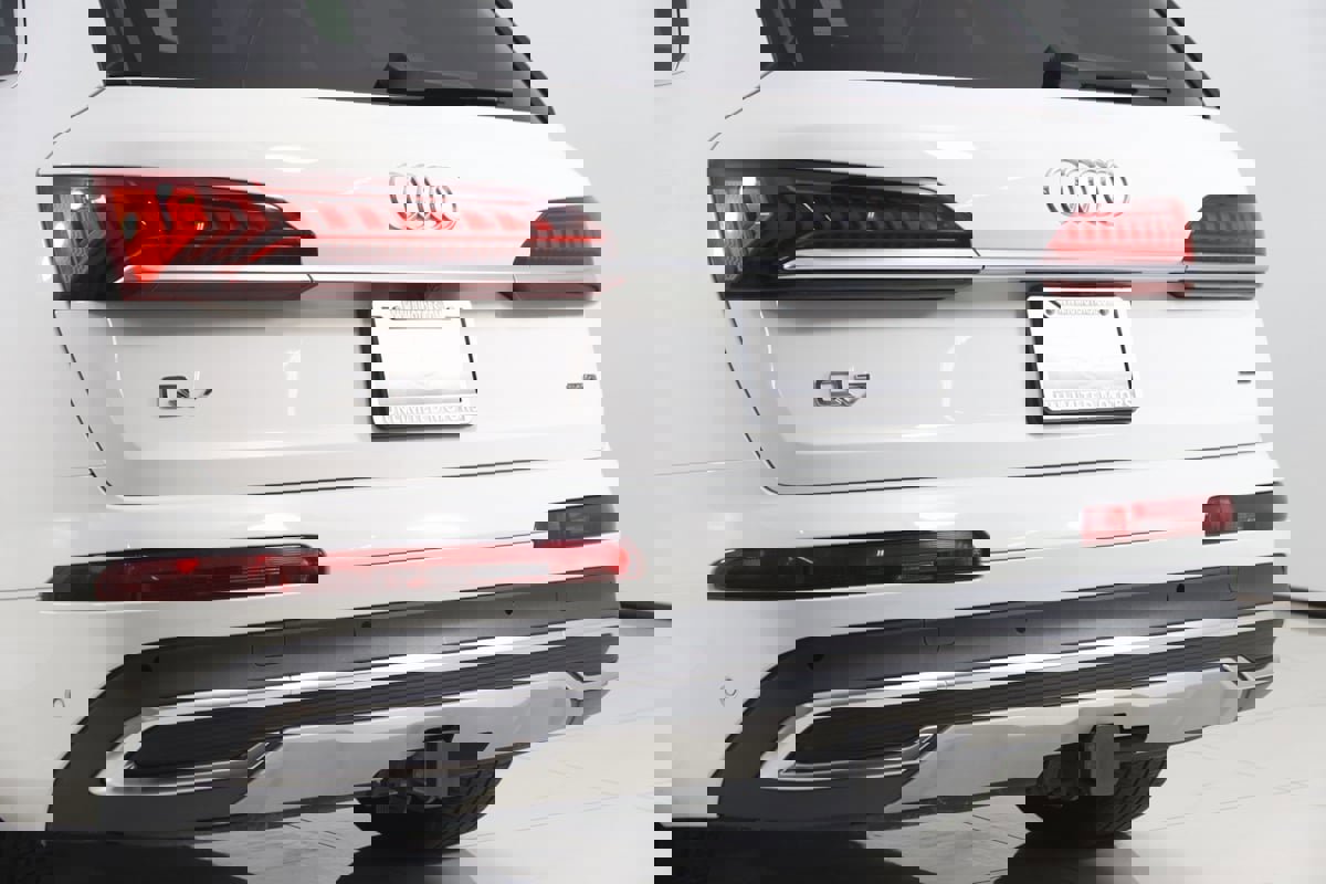 Used 2021 Audi Q7 3.0T Prestige w/ Prestige Package image 26