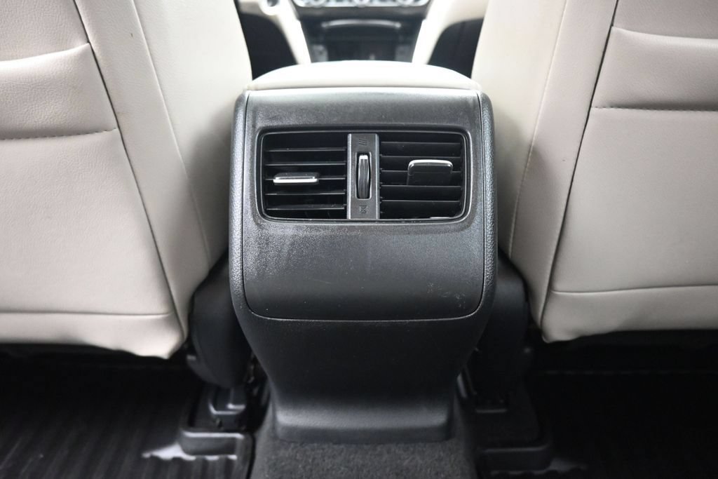 Used 2018 Honda Accord Touring image 37