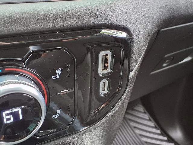 Used 2024 GMC Sierra 1500 Elevation image 8