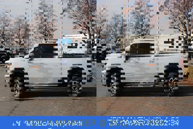 New 2026 GMC Sierra 2500 SLT w/ SLT Premium Package image 3