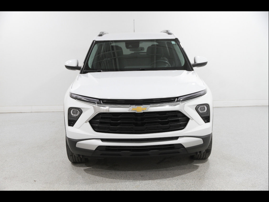 Certified 2024 Chevrolet TrailBlazer LT w/ LT Cold Weather Package image 2
