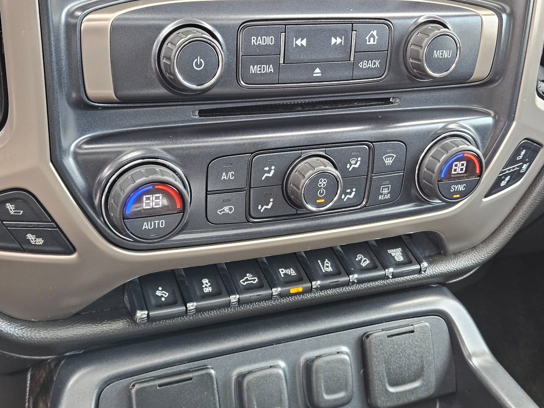 Used 2016 GMC Sierra 3500 Denali w/ Duramax Plus Package AWD/4WD image 28