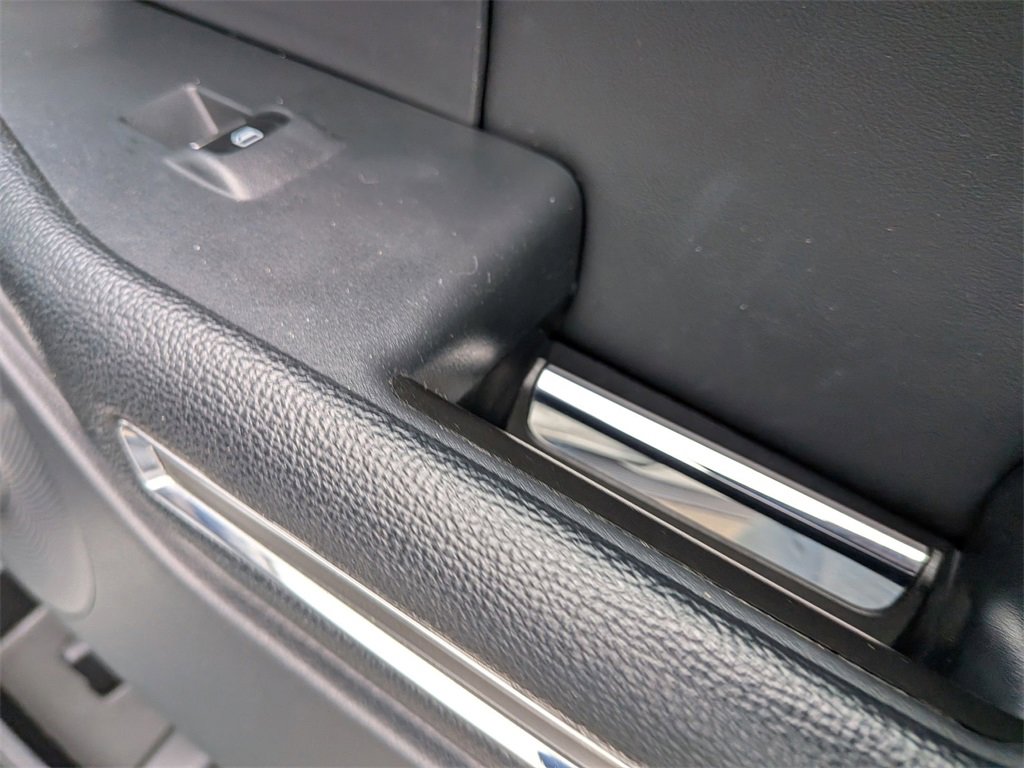 Used 2024 Ford Expedition XLT image 32