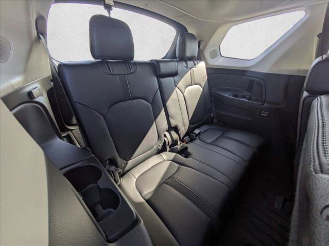 Certified 2024 Honda Pilot Touring image 19