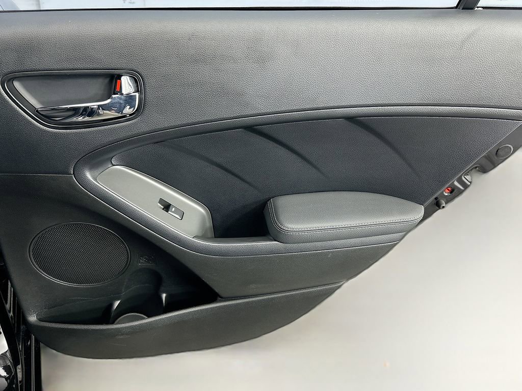 Used 2018 Kia Forte S w/ S Technology Plus Package image 25