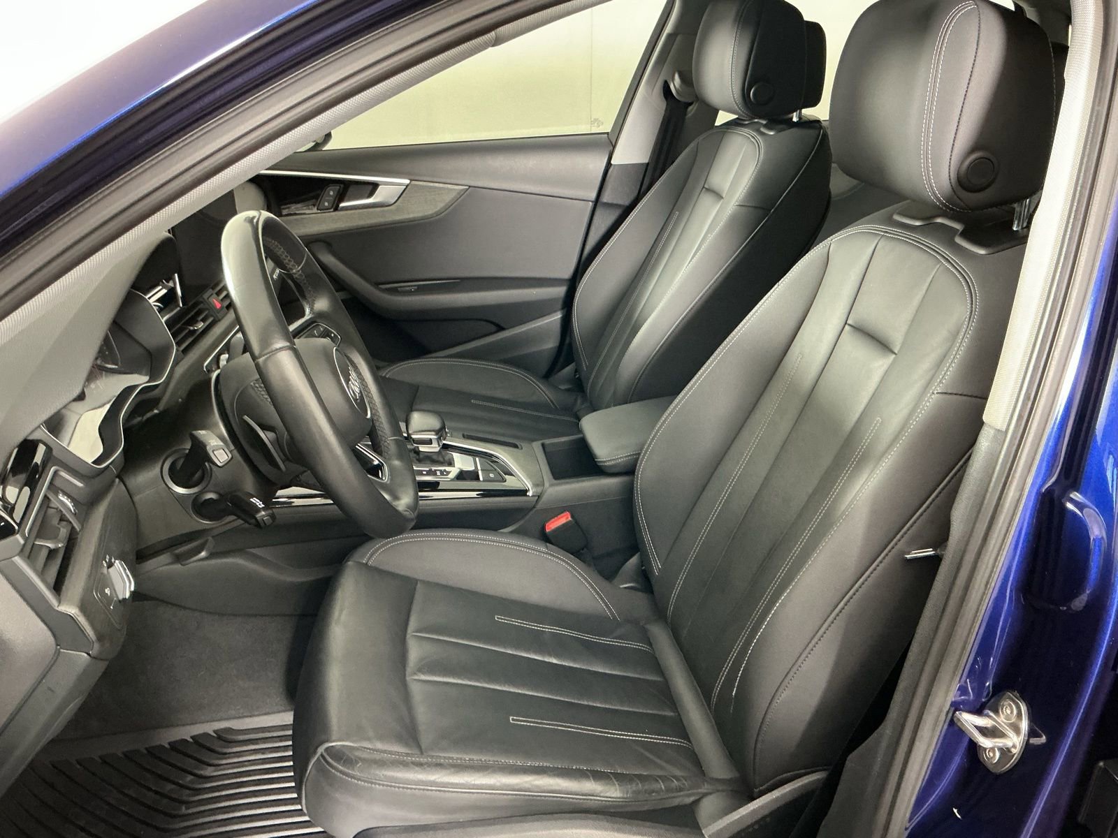 Used 2021 Audi A4 2.0T Premium w/ Convenience Package image 15