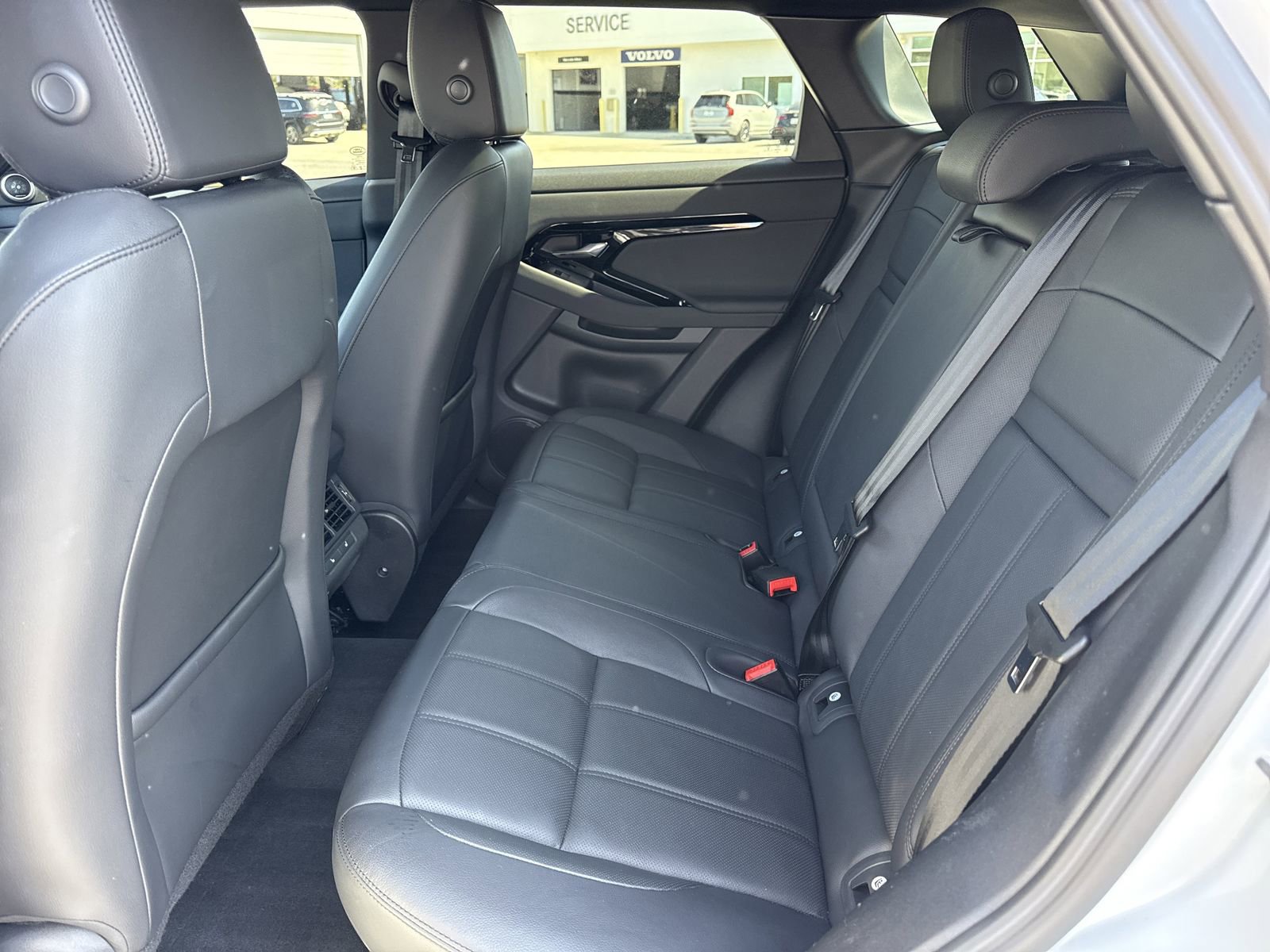 Used 2024 Land Rover Range Rover Evoque S image 10