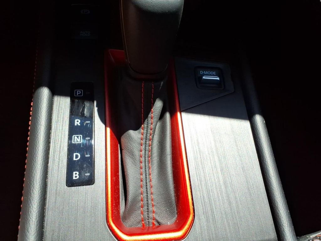Used 2025 Nissan Kicks SR image 24