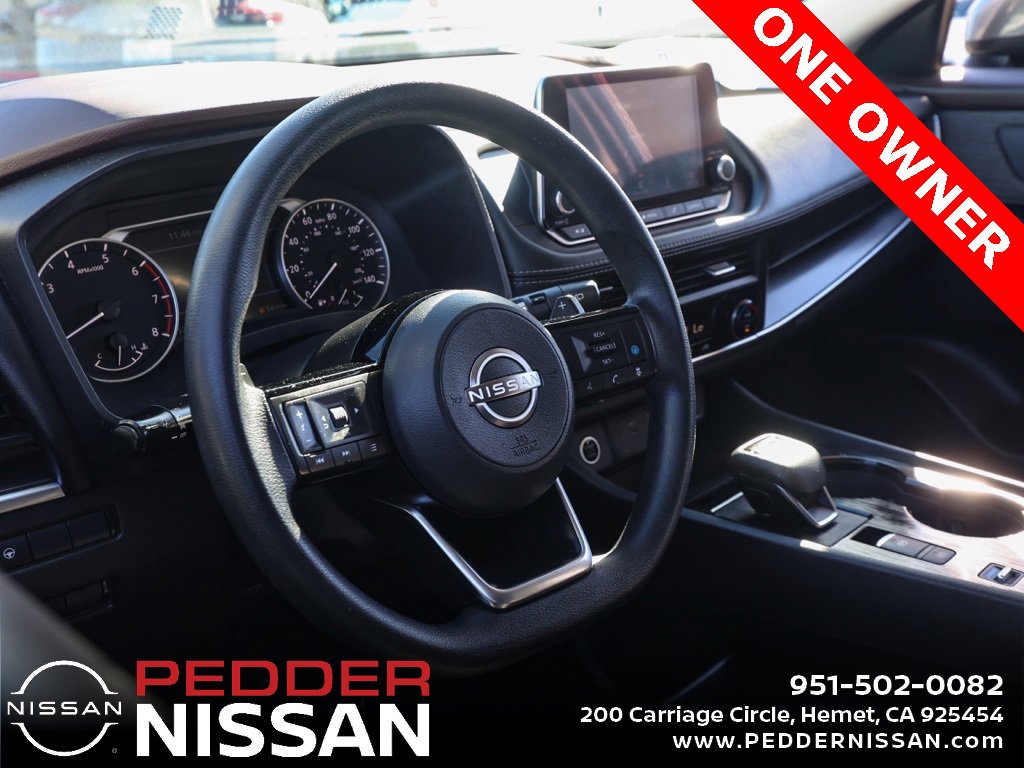Used 2023 Nissan Rogue SV image 14