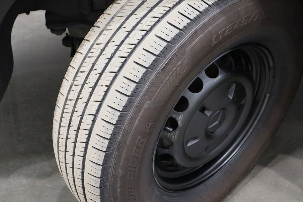 Used 2018 Mercedes-Benz Sprinter 2500 image 27