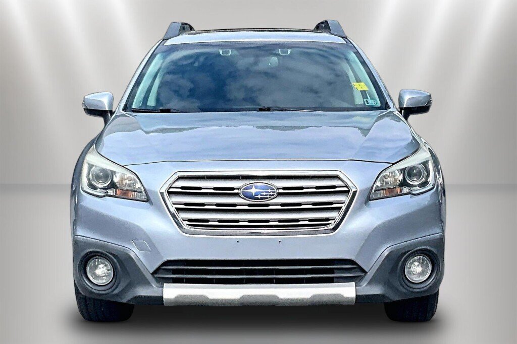 Used 2015 Subaru Outback 2.5i Limited AWD/4WD image 2