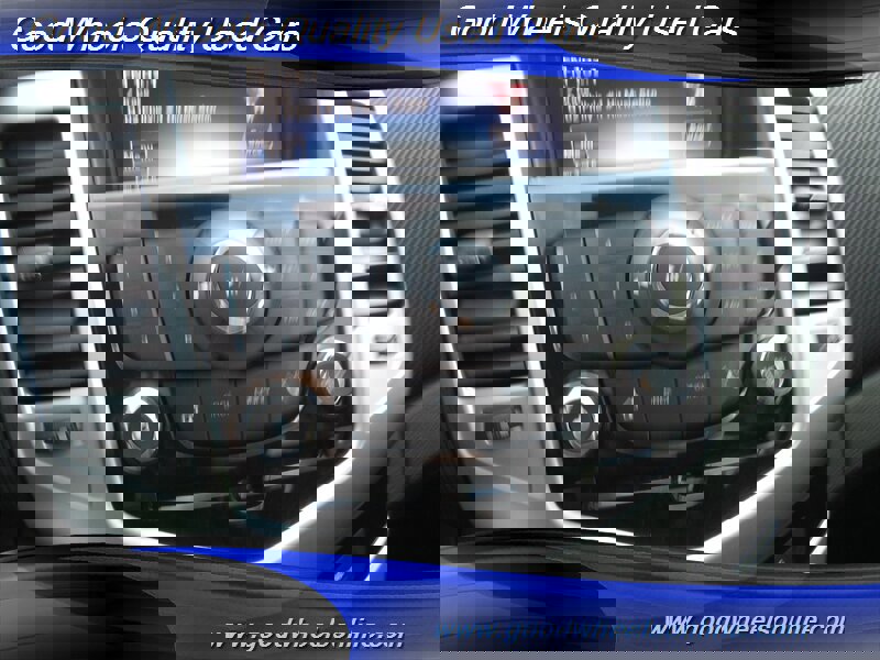 Used 2015 Chevrolet Cruze LT w/ Technology Package image 19