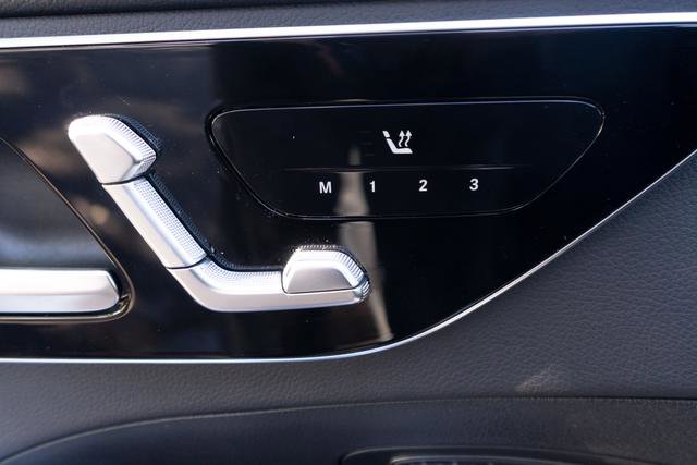 Used 2022 Mercedes-Benz C 300 Sedan image 13