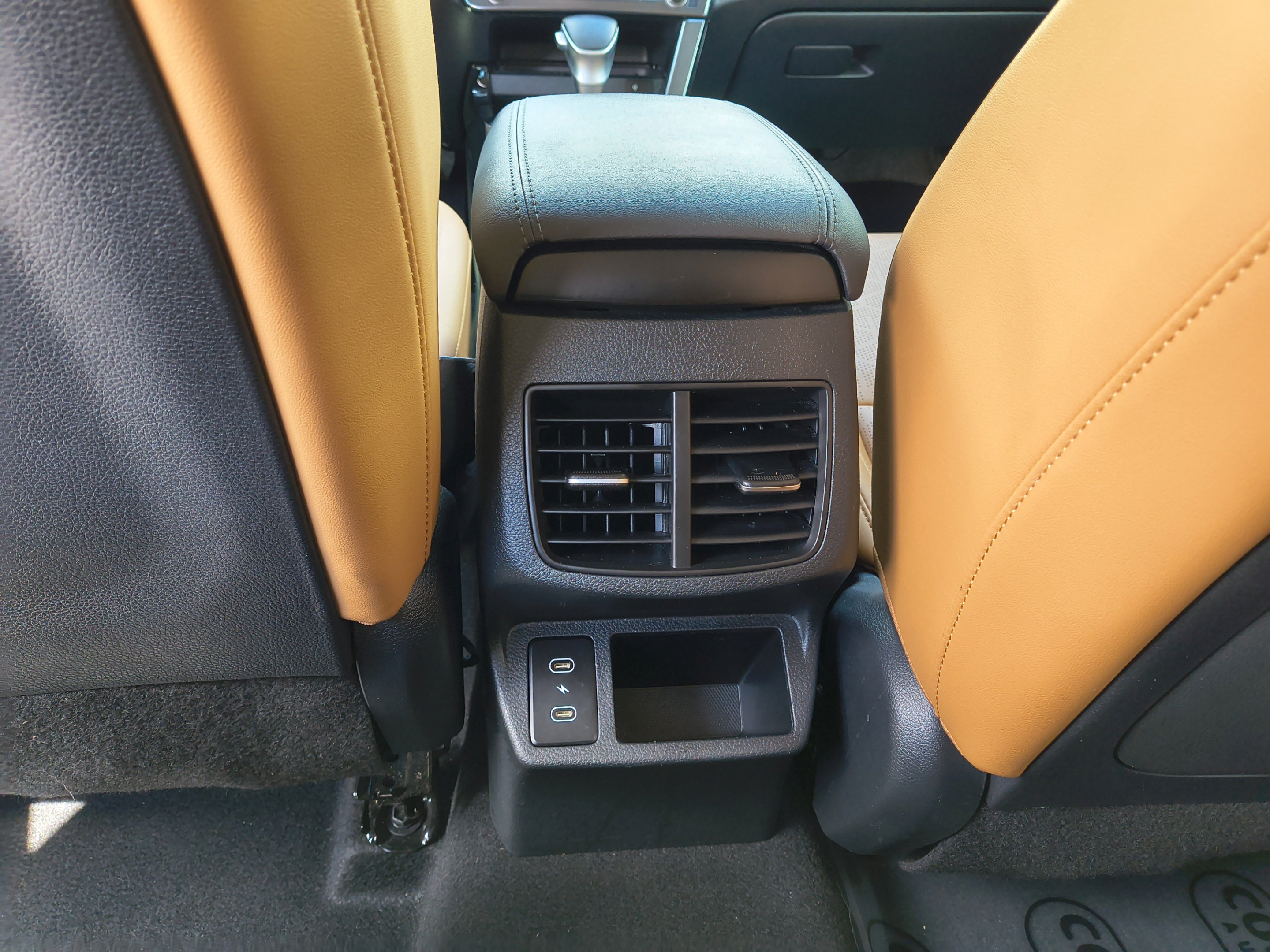 Used 2024 Kia Seltos EX FWD image 16