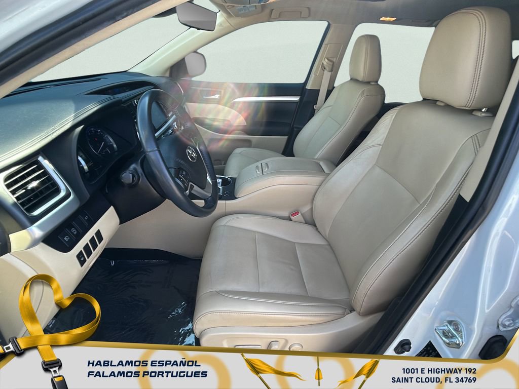 Used 2019 Toyota Highlander XLE image 14