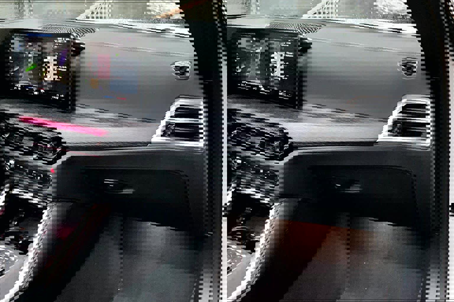 Certified 2025 BMW M440i Convertible w/ Premium Package image 19