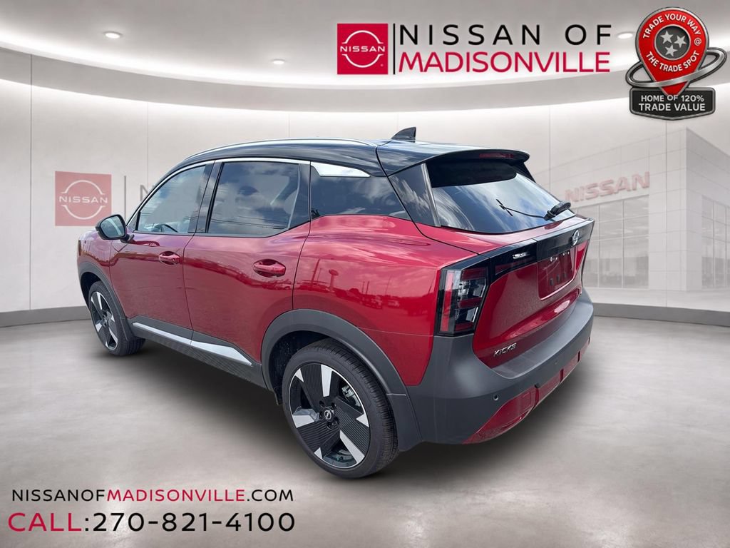New 2025 Nissan Kicks SR FWD image 3