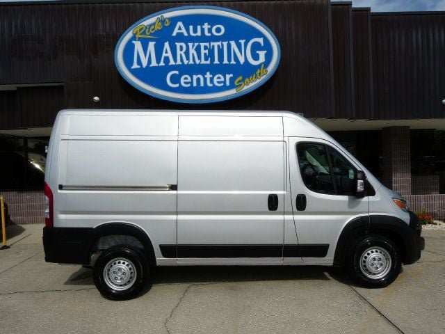 Used 2026 RAM ProMaster 1500 w/ Safety Group FWD image 4