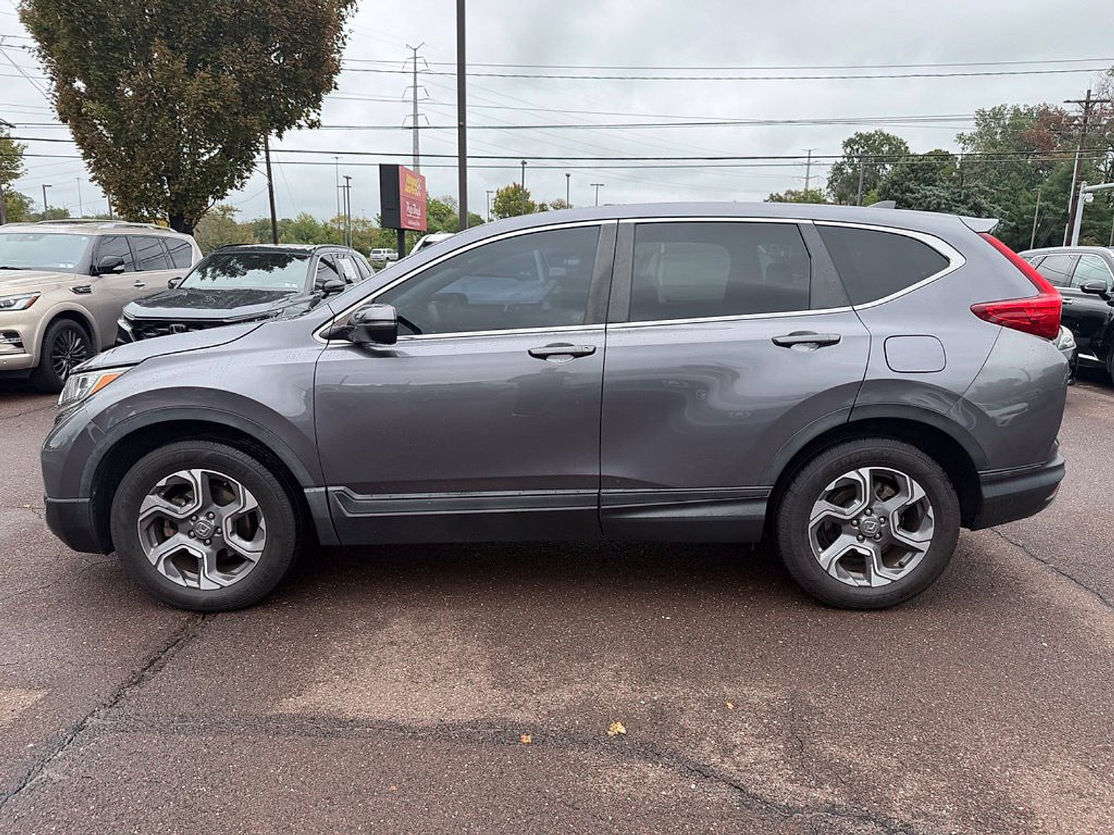 Used 2019 Honda CR-V EX image 4